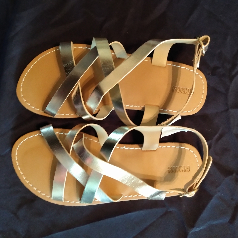 Gymboree gold sandals size 2